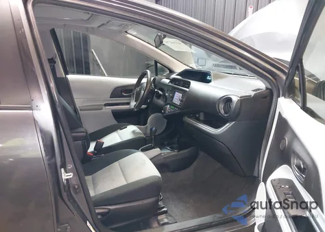 2014 Toyota Prius C Three from USA, damaged, VIN JTDKDTB33E1062435